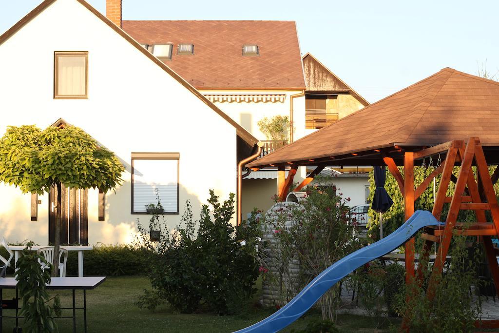 Marietta Apartman Hévíz Cameră foto